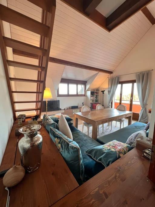 Spacieux A Lausanne Apartment